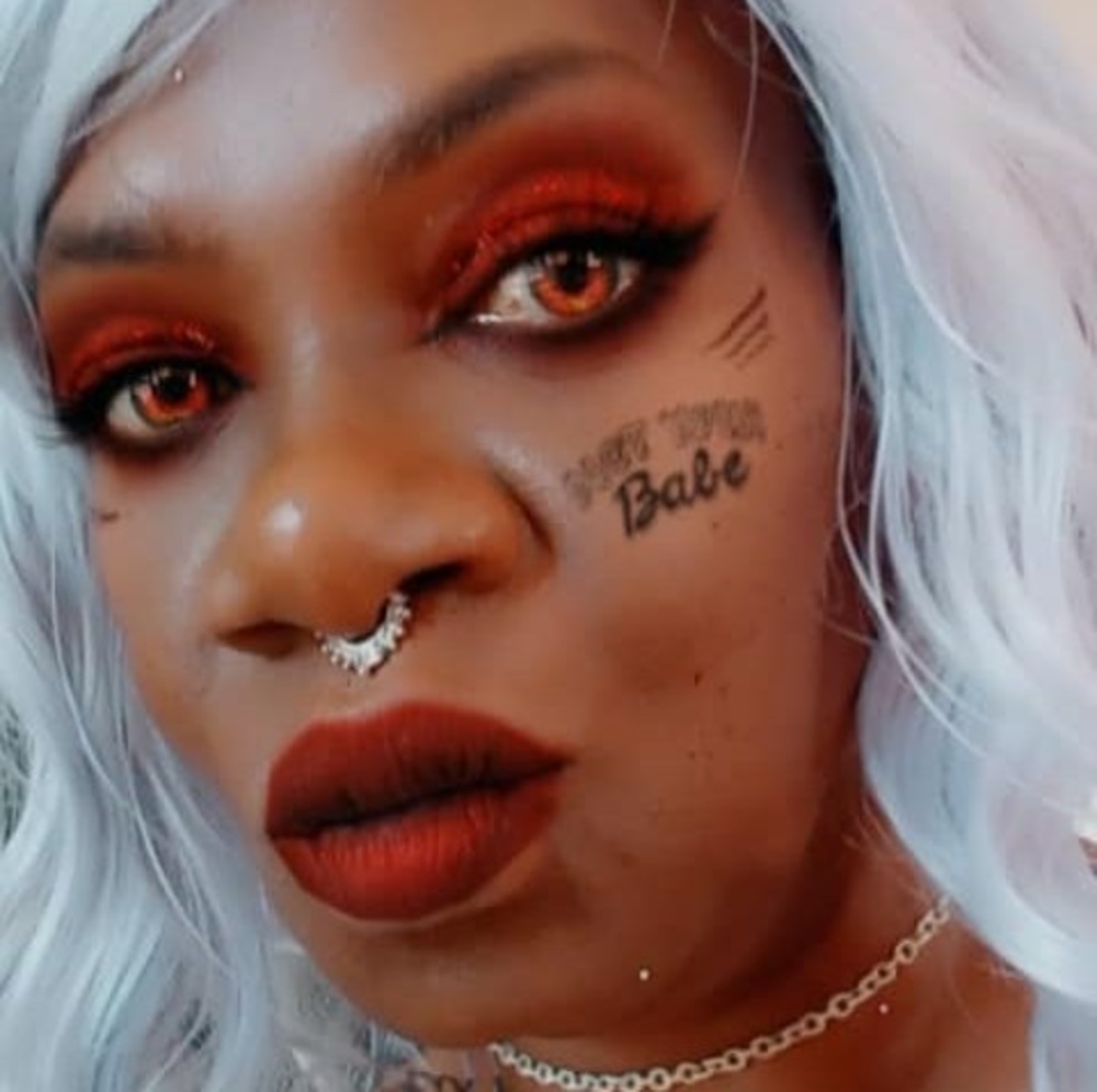 Meet your Posher, Charlette